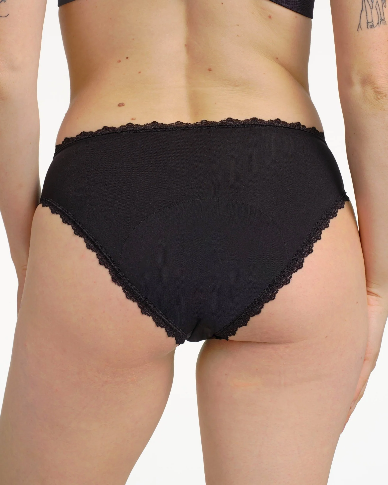 Culotte menstruelle noire en dentelle - Image 4